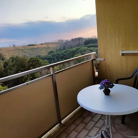 Apartment Mathilda Mit Pool & Sauna